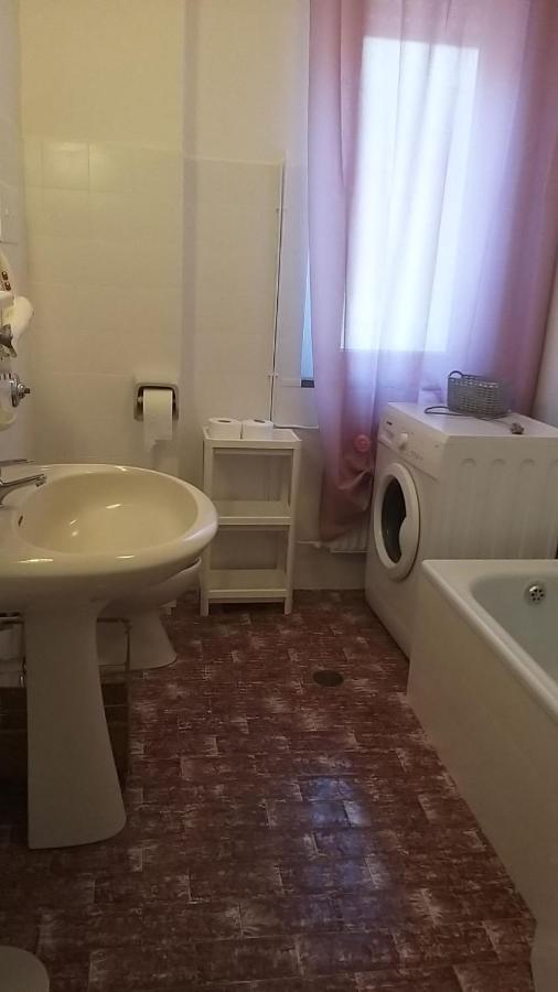 Casa Luna Lejlighed Montesilvano Marina Eksteriør billede